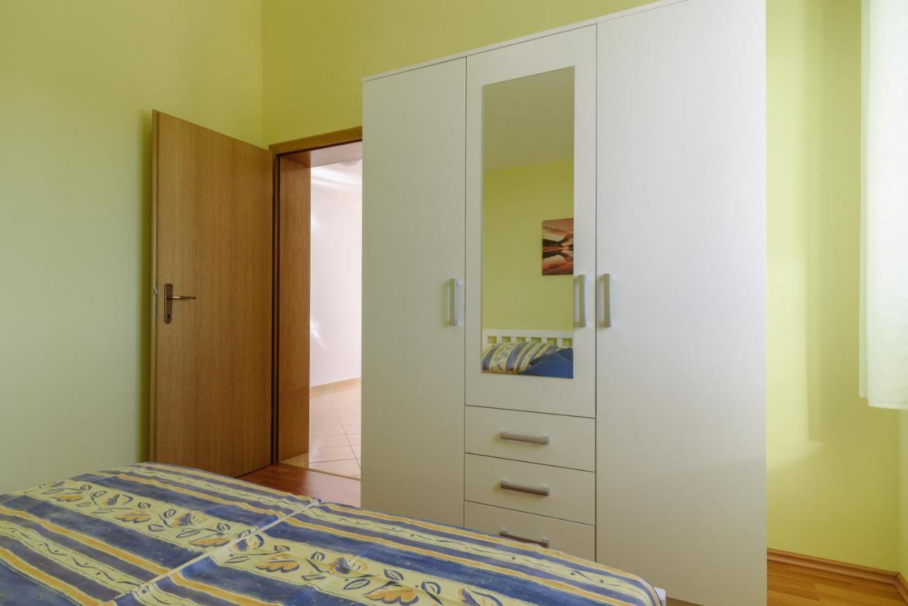 Apartmani Emil Trogir Exterior foto